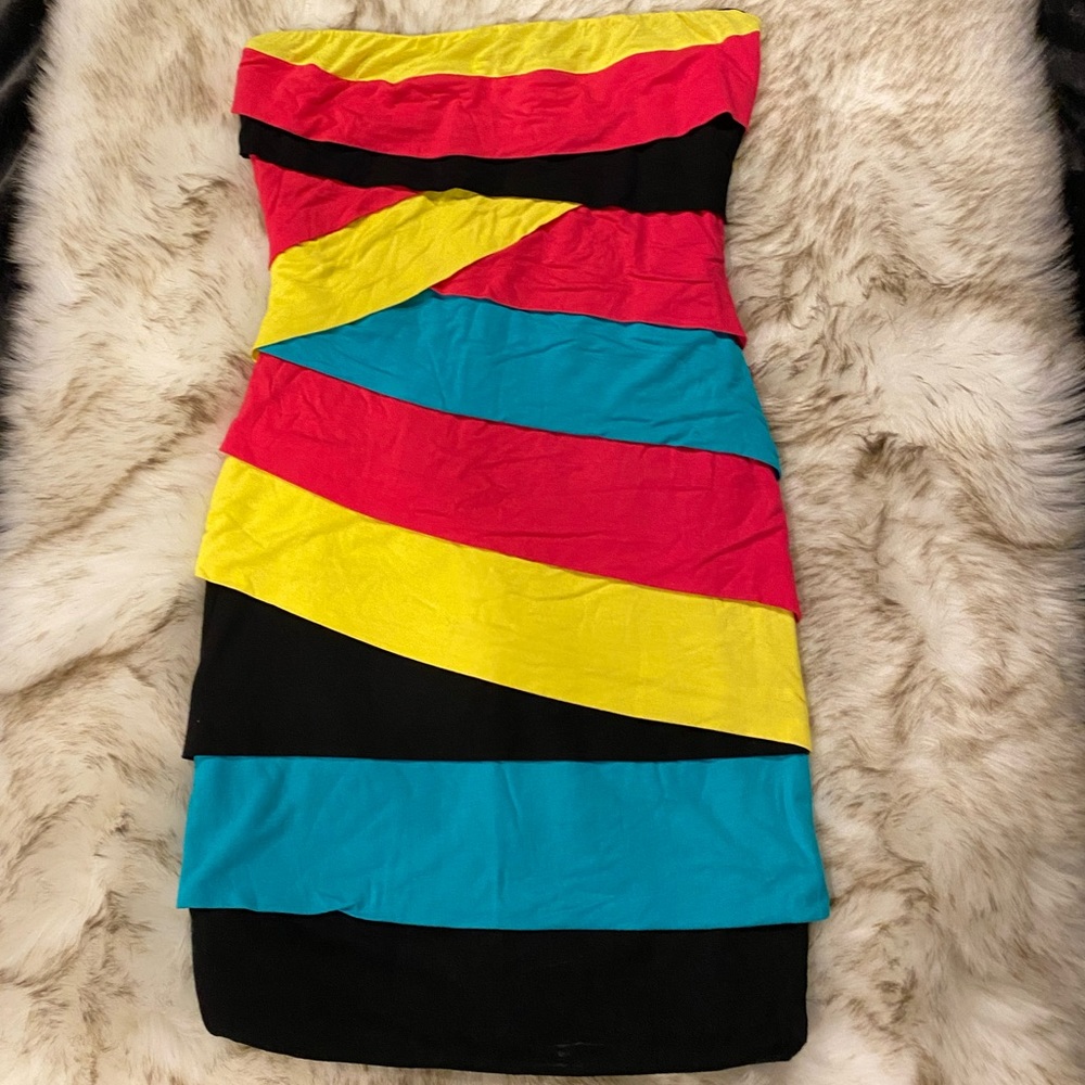 Beautiful colorful dress - Never used - size small